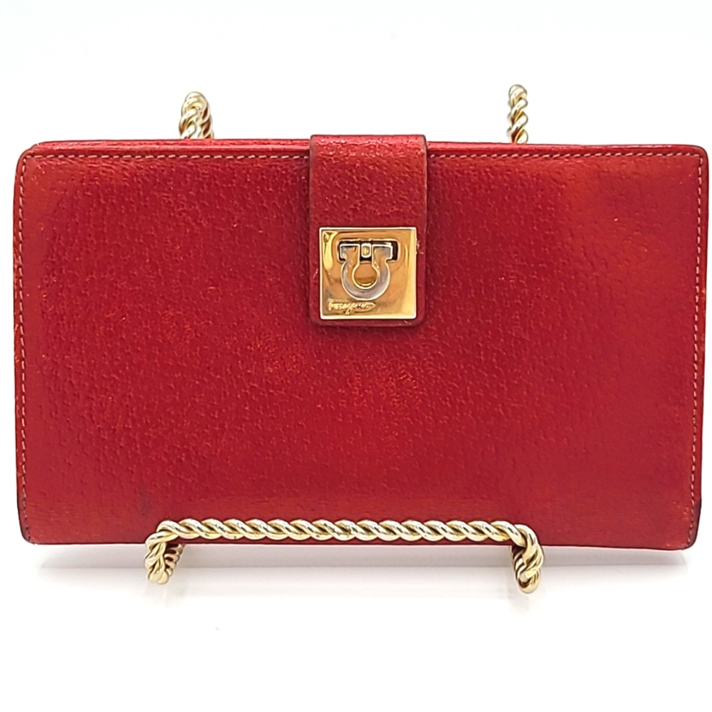 Salvatore Ferragamo Gancini bifold red leather wallet